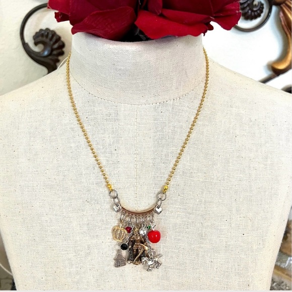 Mix of vintage charms make up this beautiful one of a kind Snow White necklace - Picture 3 of 15